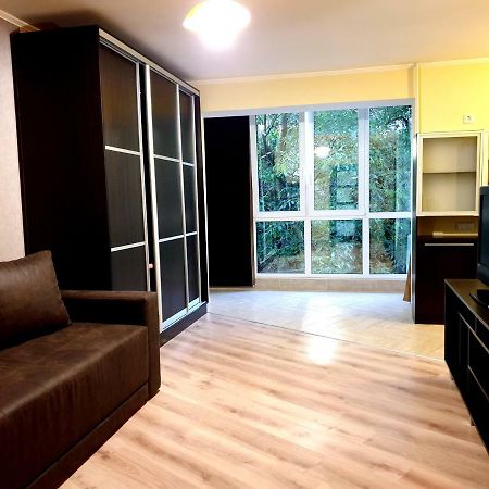 90-Avenue Apartments Черновцы Экстерьер фото